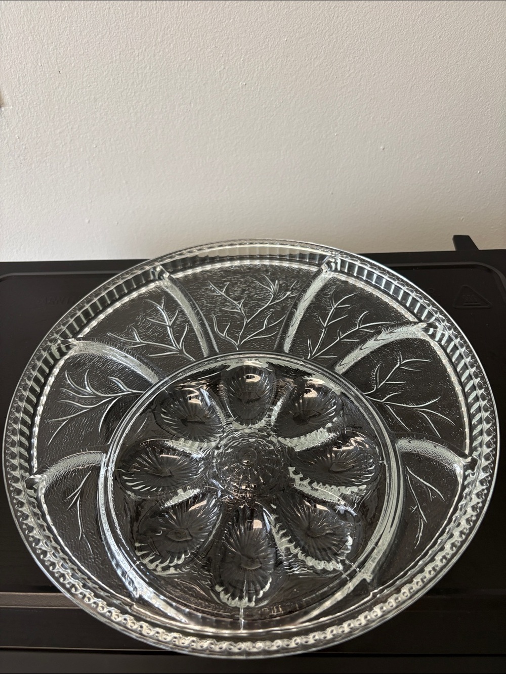 Vintage Indiana Glass Pebble Leaf, Tree of Life, Platter 12 7/8“- Like New